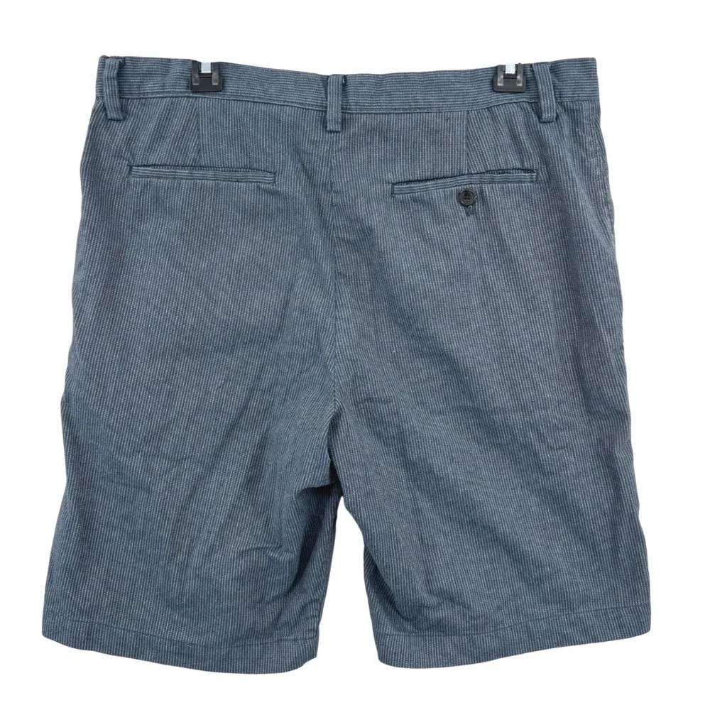 Banana Republic Emerson‎ Shorts Mens 34 Blue Pinstripe Cotton Blend Flat Front